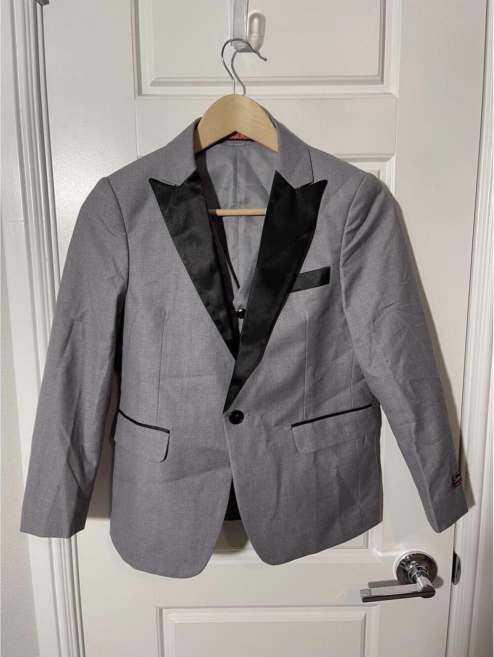 Boys Suits for Kids Size 10 Gray and Black 3 Pieces Notch Lapel K9